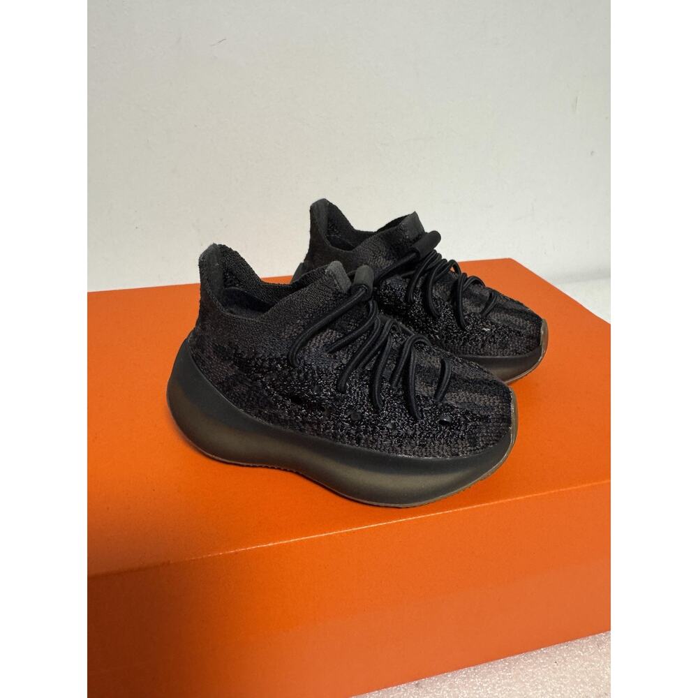 Adidas Yeezy 700 V3 Shoes Kids Size 4K Triple Black FZ4422 Athletic Sneakers